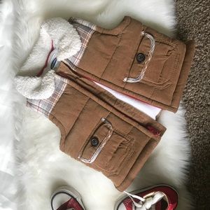 Old navy Infant vest size 0-3M